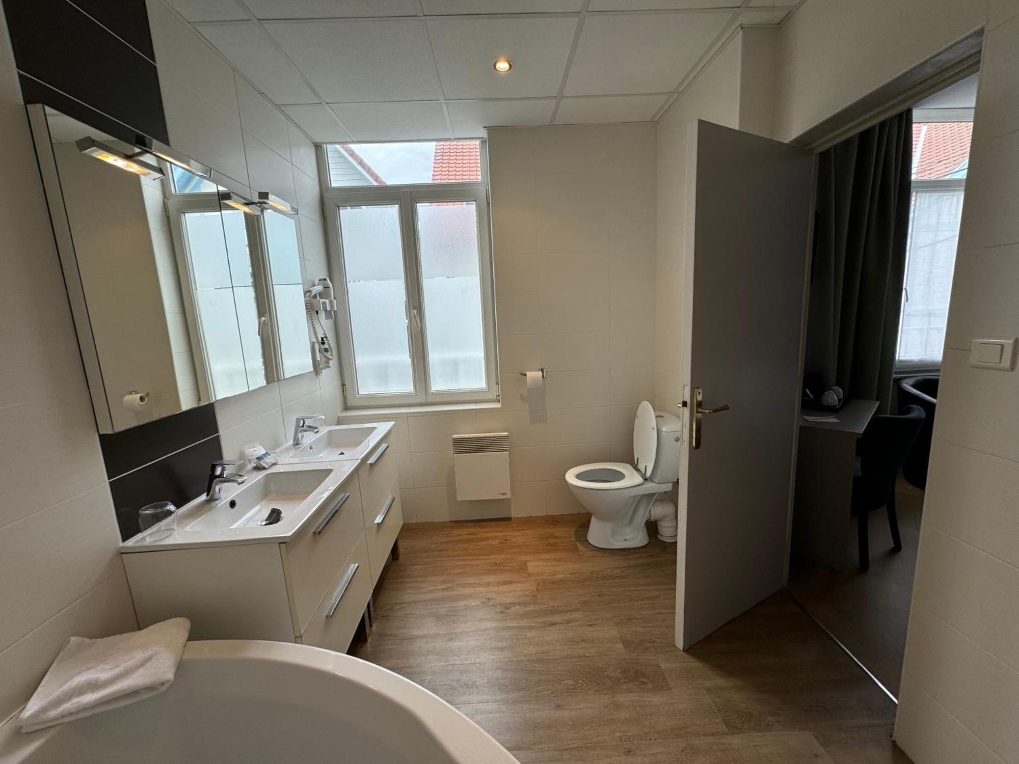 Hotel Villa Des 2 Caps Wimereux Exteriör bild